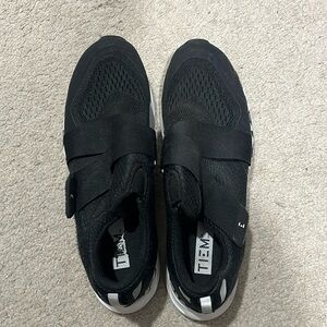 TIEM Spinning tennis shoes